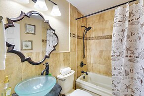 Opa-locka Townhome, 15 Mi to Miami Beach!