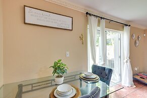 Opa-locka Townhome, 15 Mi to Miami Beach!