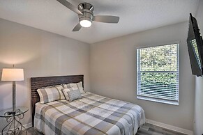 Palm Coast Retreat w/ Lanai < 8 Mi to Beach!