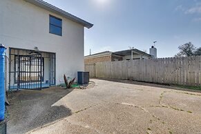 Panama City Townhome w/ Balcony, Water Views!