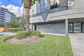 Orlando Condo w/ Balcony: 1.3 Miles to Universal!