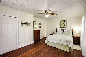 Peaceful Pomona Park Home: 1 Mi to Lake Broward!