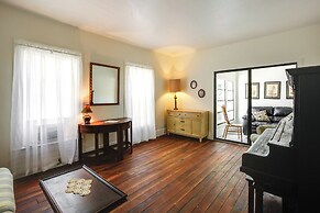 Peaceful Pomona Park Home: 1 Mi to Lake Broward!