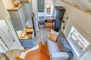 Pensacola Studio Bungalow < 1 Mi to Bayview Park!