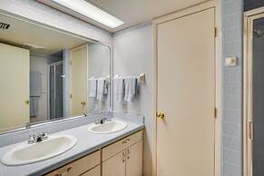 Cozy Frostproof Escape w/ Private Hot Tub!