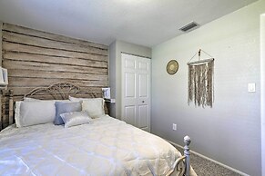 Near Beaches & Dining: Palm Harbor Gem w/ Pool