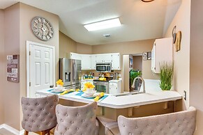 Pensacola Home w/ Private Backyard & Fire Pit