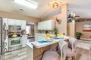 Pensacola Home w/ Private Backyard & Fire Pit