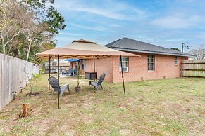 Pensacola Home w/ Private Backyard & Fire Pit