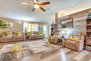 Pensacola Home w/ Private Backyard & Fire Pit