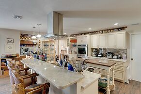 Heated Pool + Chef's Kitchen: Port Charlotte Home!