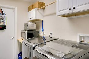 Heated Pool + Chef's Kitchen: Port Charlotte Home!