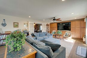 Heated Pool + Chef's Kitchen: Port Charlotte Home!