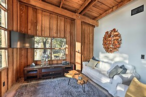 Fort White Retreat: Deck & River Access!