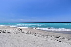 Stuart Condo at Beachfront Resort w/ Ocean Views