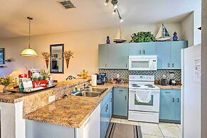 Poinciana Condo w/ Balcony & Resort Amenities