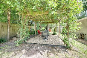 1 Mi to Lake Dora: Cottage w/ Shared Yard & Patio!