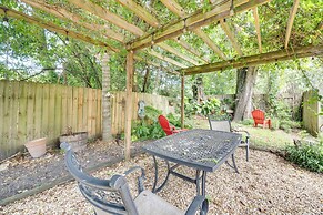 1 Mi to Lake Dora: Cottage w/ Shared Yard & Patio!