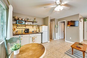 1 Mi to Lake Dora: Cottage w/ Shared Yard & Patio!