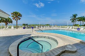Oceanfront Redington Shores Retreat: Beach Access!
