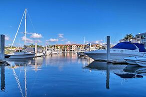 Relaxing Waterfront 2-story Retreat w/ Pool Access