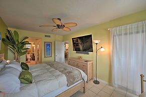 Relaxing Waterfront 2-story Retreat w/ Pool Access