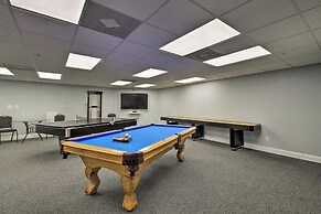 Resort-style Hudson Condo - Spacious Private Patio