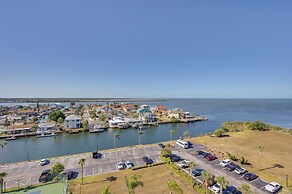 Resort-style Hudson Condo - Spacious Private Patio