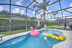 10 Mi to Disney + Heated Pool: Florida Abode!