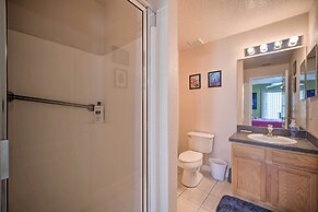 10 Mi to Disney + Heated Pool: Florida Abode!