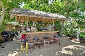 Satellite Beach 'sunshine House' w/ Hot Tub!