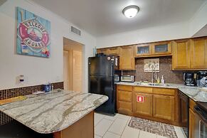 Satellite Beach 'sunshine House' w/ Hot Tub!