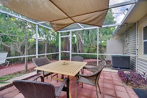 Satellite Beach 'sunshine House' w/ Hot Tub!