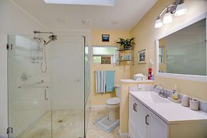 Satellite Beach 'sunshine House' w/ Hot Tub!