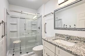 'sassy Tallahassee' Home, 5 Mi to Downtown!