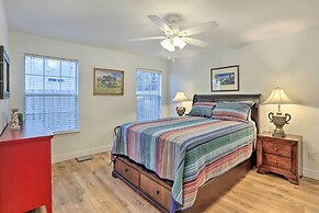 'sassy Tallahassee' Home, 5 Mi to Downtown!