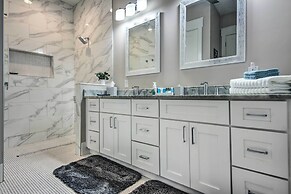 Sprawling Fort Denaud Paradise: Pool, Hot Tub