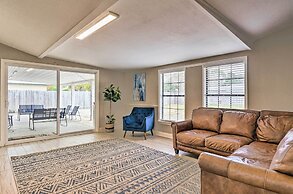 Spacious Fort Walton Beach Home ~ 2 Mi to Beach!