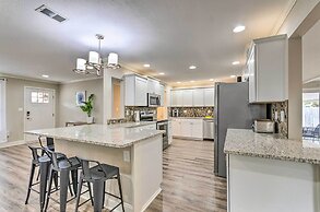 Spacious Fort Walton Beach Home ~ 2 Mi to Beach!