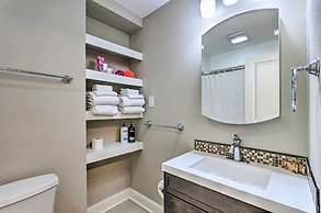 Spacious Fort Walton Beach Home ~ 2 Mi to Beach!