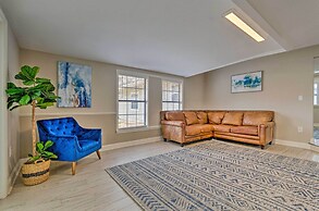 Spacious Fort Walton Beach Home ~ 2 Mi to Beach!