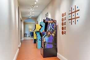 Spacious Tampa Vacation Rental w/ Pool & Dock