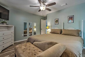 Stellar Fort Walton Retreat ~ 2 Mi to Beach!