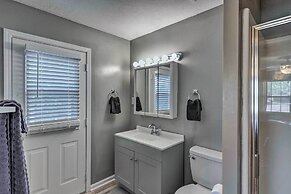 Stellar Fort Walton Retreat ~ 2 Mi to Beach!