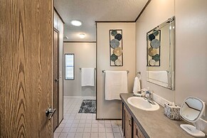 Sunny Waterfront Welaka Home w/ Private Dock!