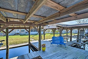 Sunny Waterfront Welaka Home w/ Private Dock!