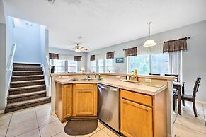 Kissimmee Resort Townhome w/ Pool, 7 Mi to Disney!