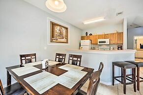 Kissimmee Resort Townhome w/ Pool, 7 Mi to Disney!