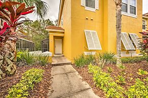 Kissimmee Resort Townhome w/ Pool, 7 Mi to Disney!