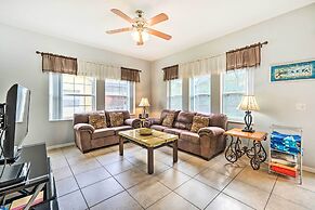 Kissimmee Resort Townhome w/ Pool, 7 Mi to Disney!